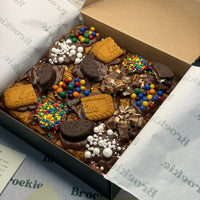 Large Choc Chip Loaded Broekie