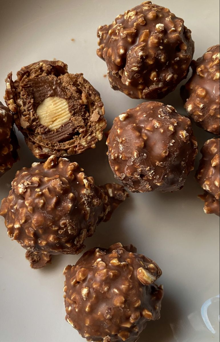 Ferrero Rocher Topping